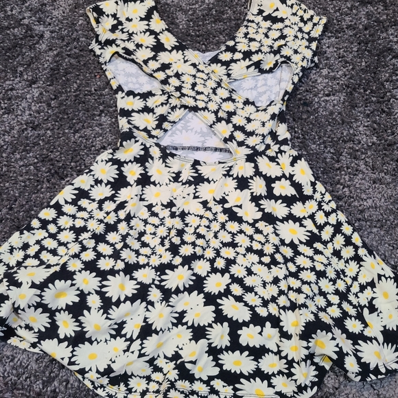 Daisy dress - Picture 2 of 3